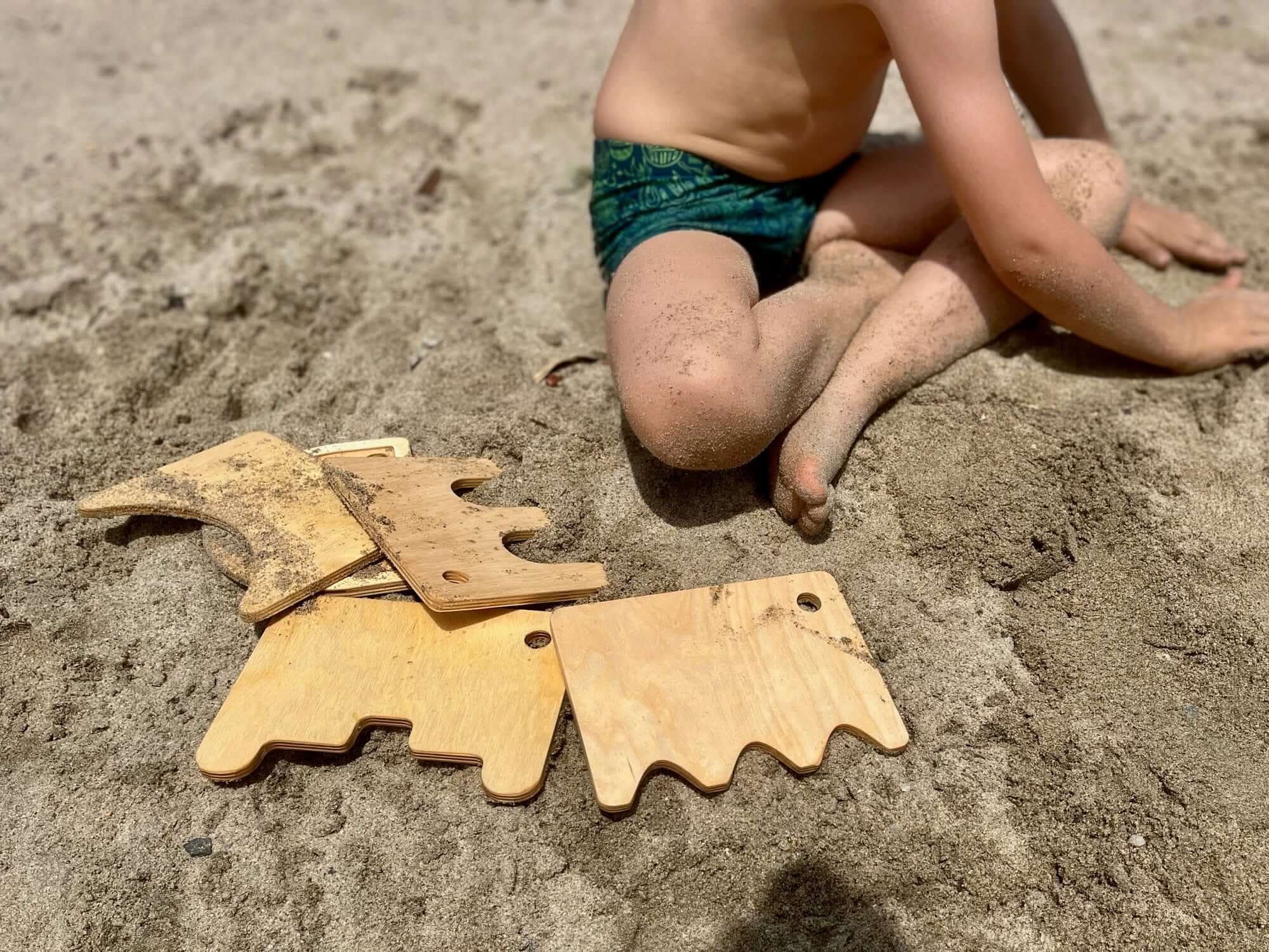 Montessori Wooden Shovel Set: Eco-Friendly Play for Kids