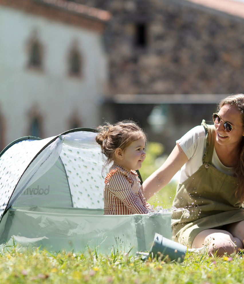 Aquani Anti-UV Baby Beach Tent & Paddling Pool